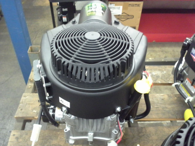 Briggs & Stratton 25 HP 44T977-0028 Commercial Turf Series